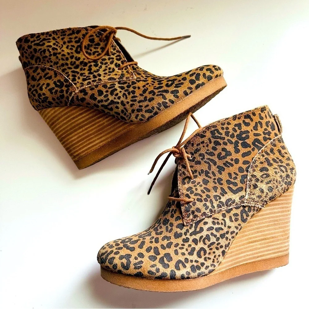 NWOT Lucky Brand Tahetti Suede Leopard Print Wedge Ankle Booties